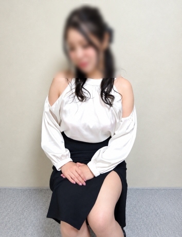 新人Ｍ嬢のお知らせ（桃嬢）